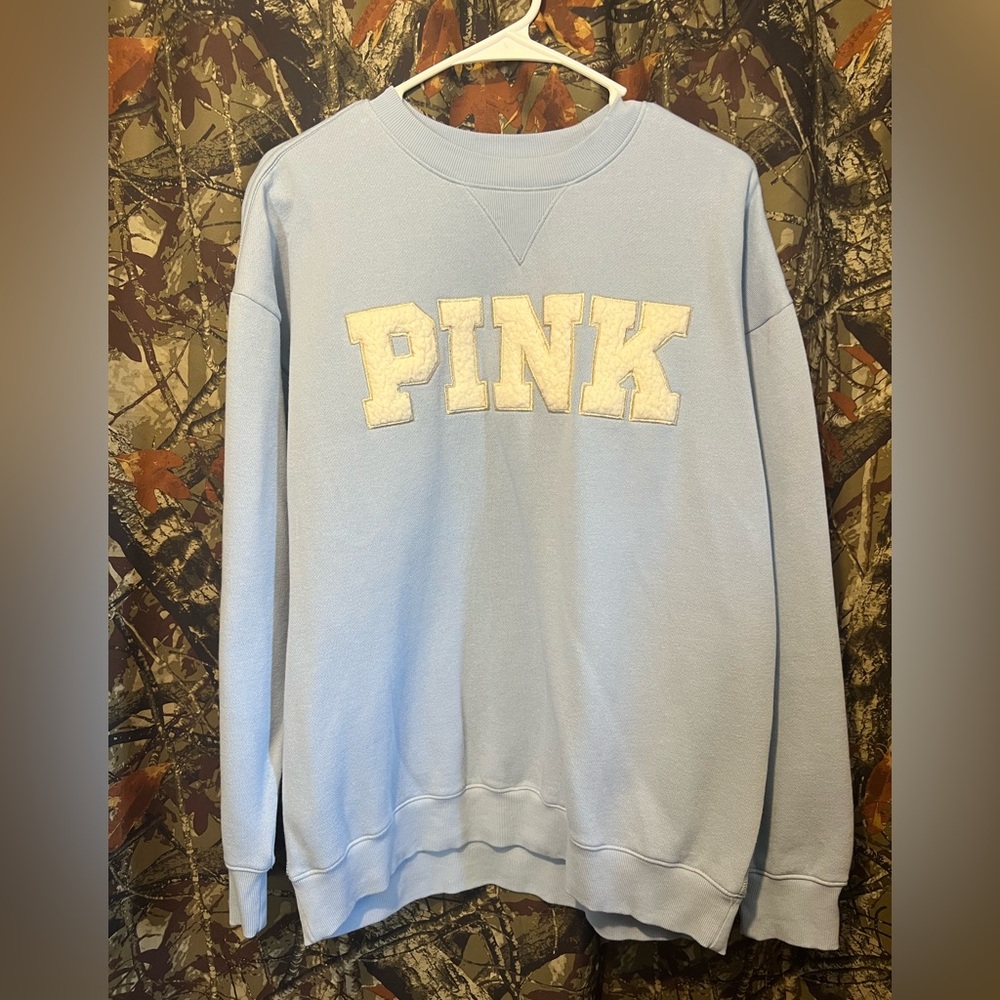 VS PINK crewneck- PRICE FIRM